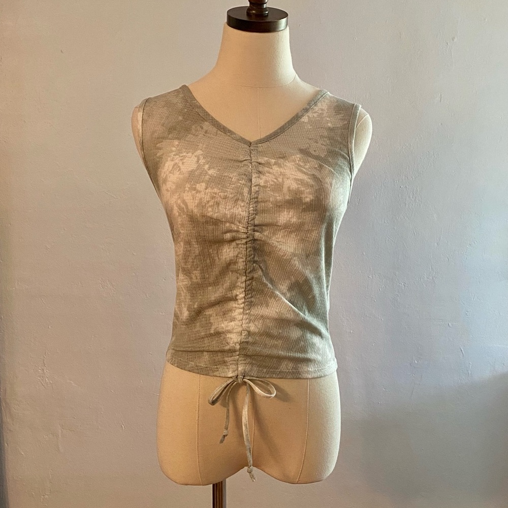 NWT Livi by Olivia Rae Tank Top